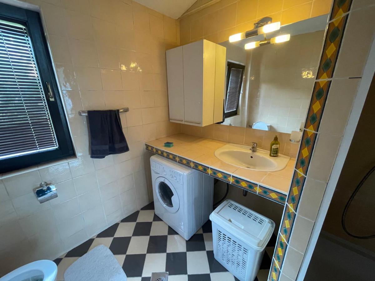 Casa Gialla Free Parking Сараево Экстерьер фото