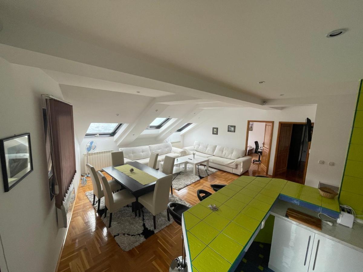 Casa Gialla Free Parking Сараево Экстерьер фото